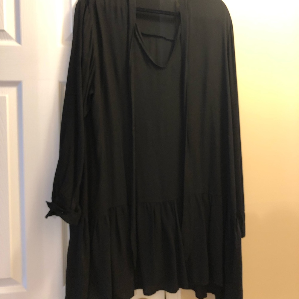 Tunic - Picture 3 of 4